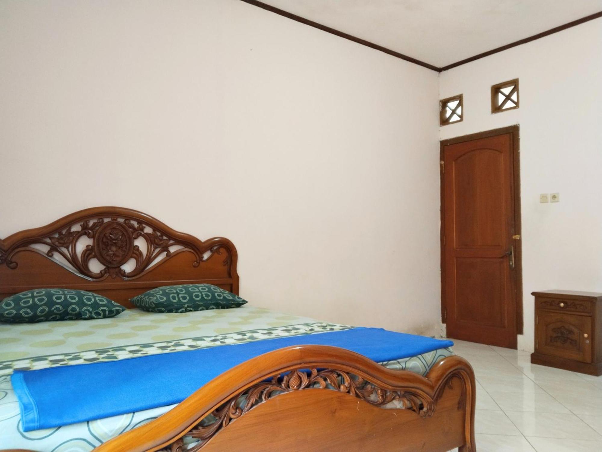 Villa Yustisia Curug 7 Cilember Cisarua Extérieur photo