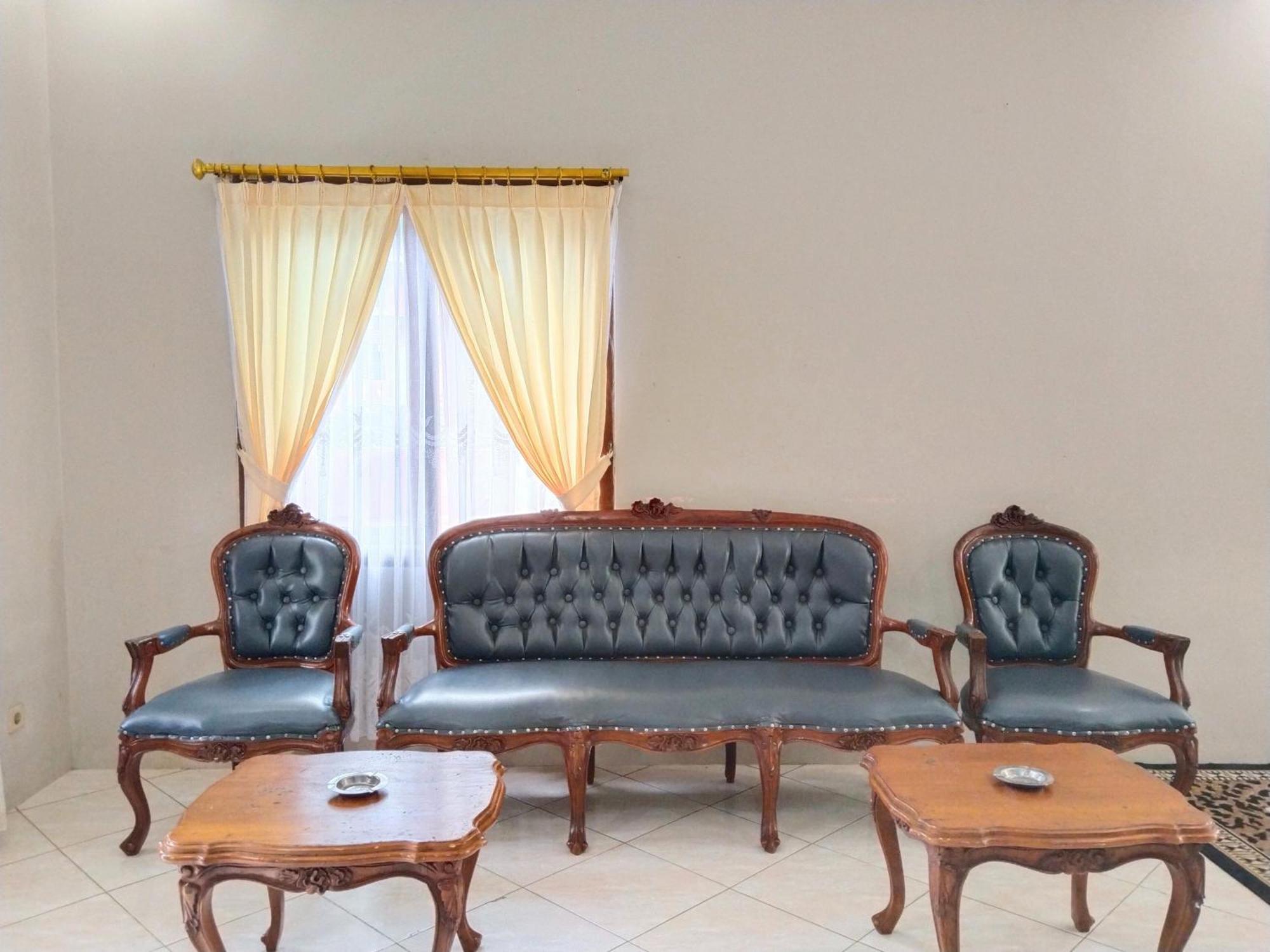 Villa Yustisia Curug 7 Cilember Cisarua Extérieur photo