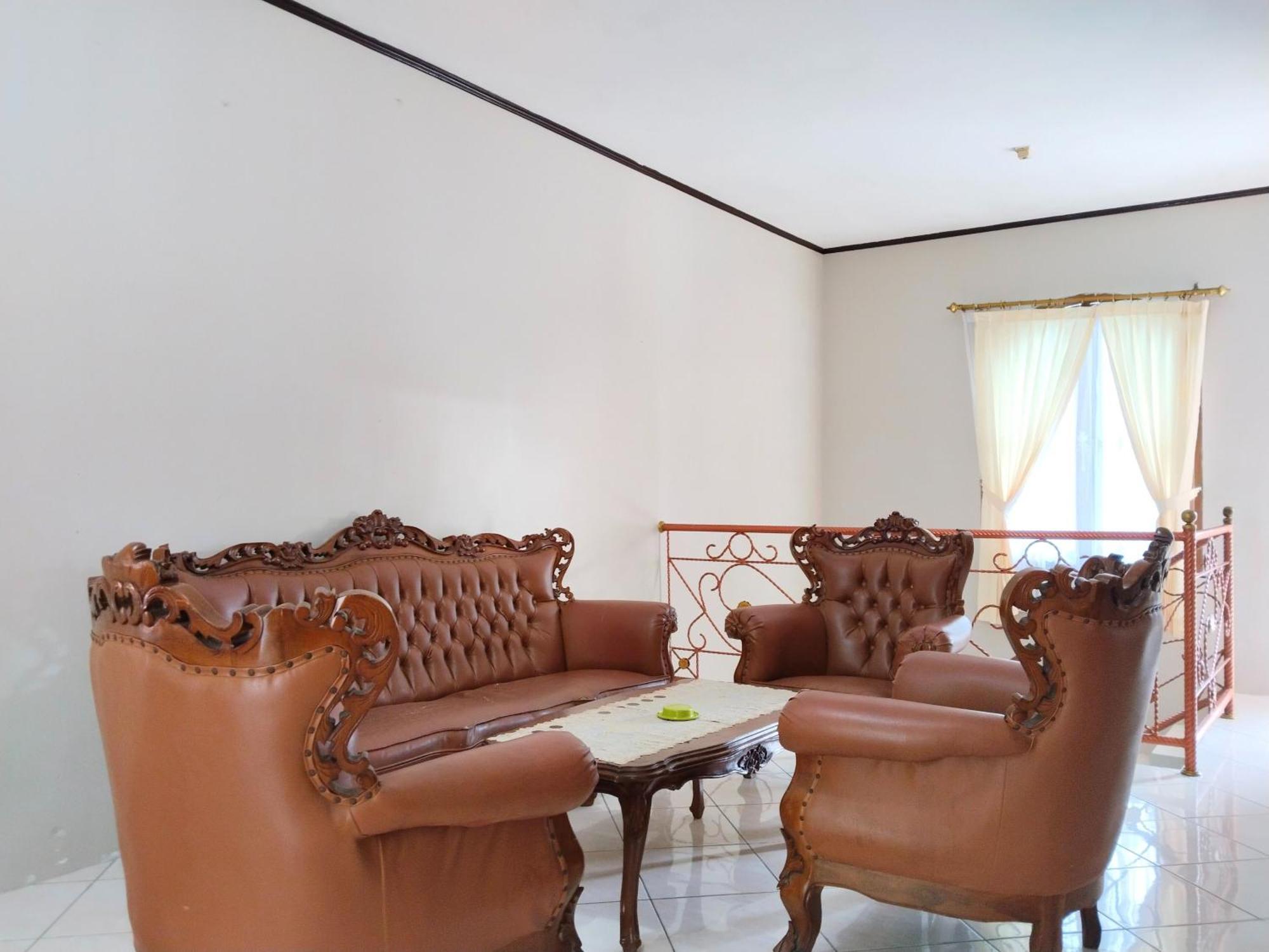 Villa Yustisia Curug 7 Cilember Cisarua Extérieur photo