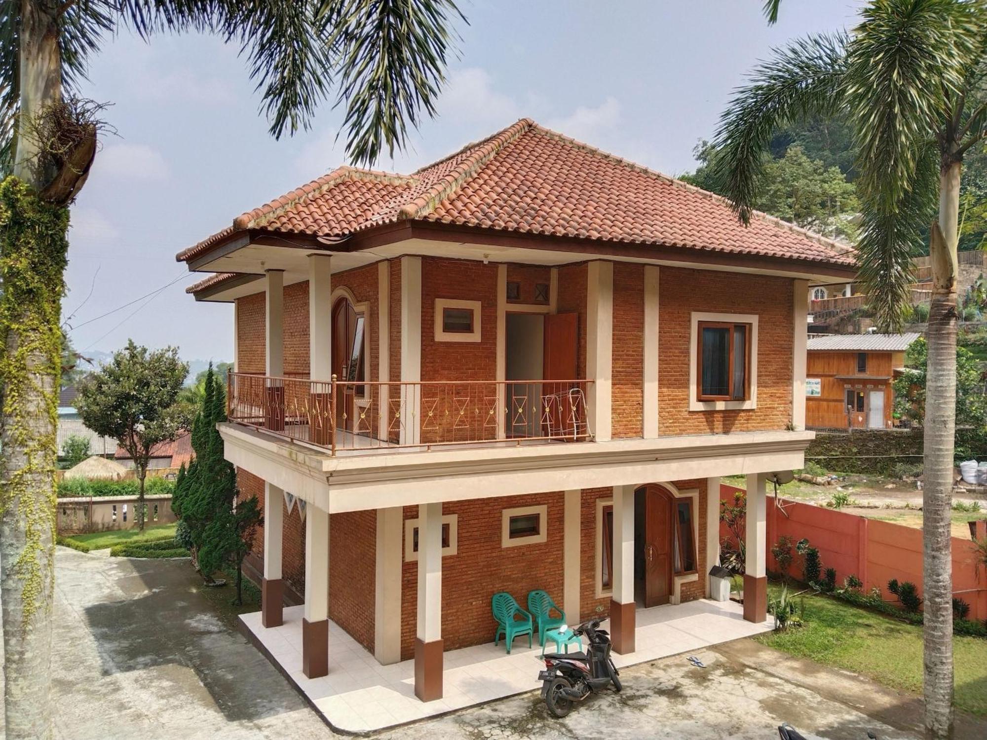 Villa Yustisia Curug 7 Cilember Cisarua Extérieur photo