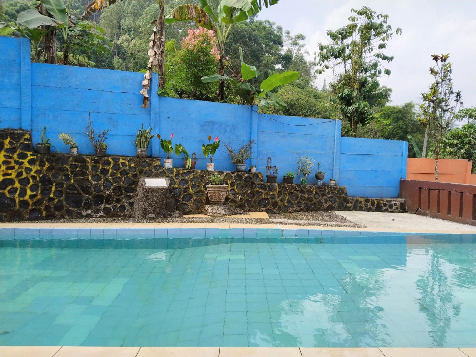 Villa Yustisia Curug 7 Cilember Cisarua Extérieur photo